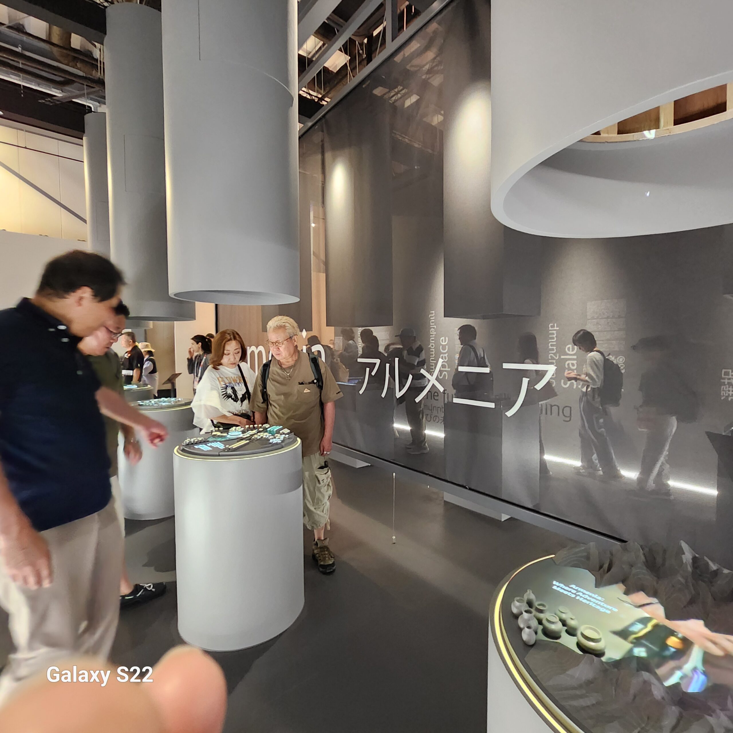 アルメニアの歴史が胸に沁みる映画                                                                                                                                                                                             「アメリカッチ　コウノトりと幸せな食卓」。